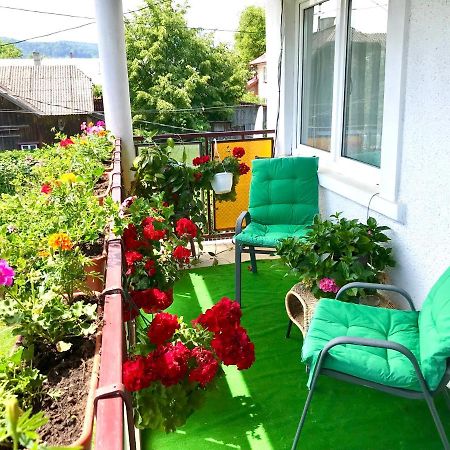 Apartament Vica Gura Humorului Esterno foto