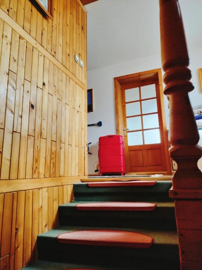 Apartament Vica Gura Humorului Esterno foto